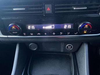 NISSAN QASHQAI 1.3 Dig-T Mhev Acenta Premium Suv 5Dr Petrol Hybrid Xtron Euro 6