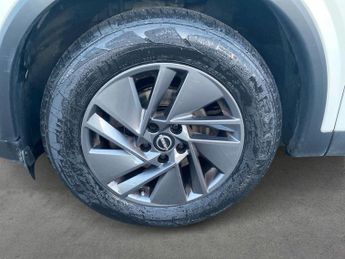 NISSAN QASHQAI 1.3 Dig-T Mhev Acenta Premium Suv 5Dr Petrol Hybrid Xtron Euro 6