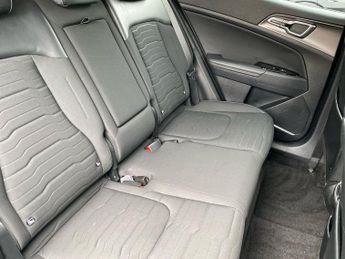 KIA SPORTAGE 1.6 T-Gdi Mhev 4 Suv 5Dr Petrol Hybrid Dct Awd Euro 6 (S/S) (148