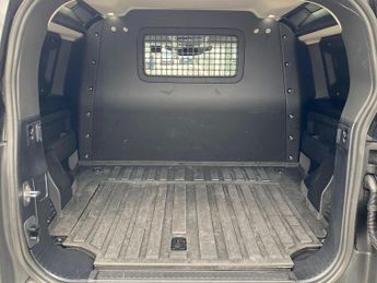 LAND ROVER DEFENDER 3.0 D250 Hard Top Se Auto