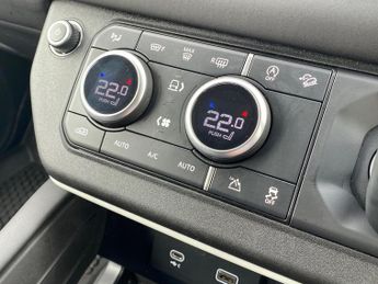 LAND ROVER DEFENDER 3.0 D250 Hard Top Se Auto