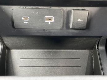 LAND ROVER DEFENDER 3.0 D250 Hard Top Se Auto