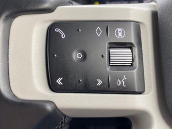 LAND ROVER DEFENDER 3.0 D250 Hard Top Se Auto