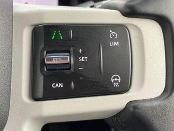 LAND ROVER DEFENDER 3.0 D250 Hard Top Se Auto