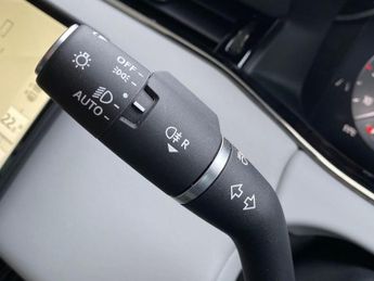 LAND ROVER RANGE ROVER EVOQUE 2.0 D200 Dynamic Se 5Dr Auto