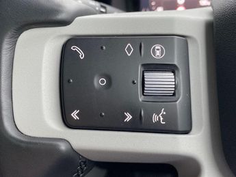 LAND ROVER DEFENDER 2.0 P400E 15.4Kwh X-Dynamic Se Suv 5Dr Petrol Plug-In Hybrid Aut