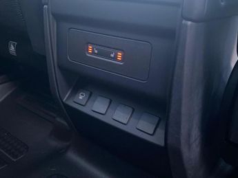 LAND ROVER DEFENDER 3.0 D250 Mhev Hse Suv 5Dr Diesel Auto 4Wd Euro 6 (S/S) (250 Ps)