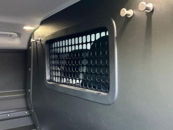 LAND ROVER DEFENDER 3.0 D250 Hard Top Se Auto [3 Seat]