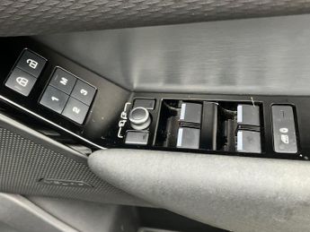 LAND ROVER RANGE ROVER VELAR 2.0 P400E 17.1Kwh R-Dynamic Se Suv 5Dr Petrol Plug-In Hybrid Aut