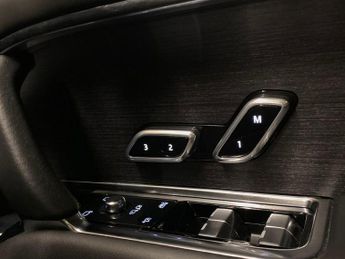 LAND ROVER RANGE ROVER 3.0 P550E Autobiography 4Dr Auto