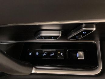 LAND ROVER RANGE ROVER 3.0 P550E Autobiography 4Dr Auto