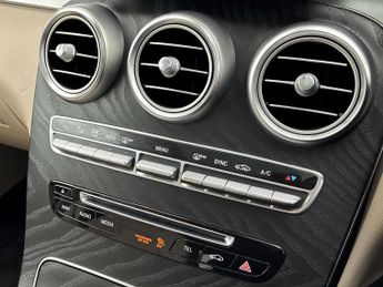 MERCEDES-BENZ GLC Glc 220D 4Matic Sport Premium 5Dr 9G-Tronic
