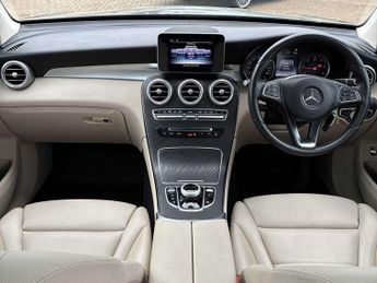 Mercedes-Benz GLC Glc 220D 4Matic Sport Premium 5Dr 9G-Tronic