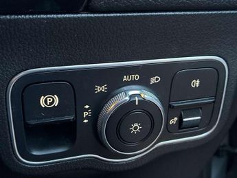 Mercedes-Benz EQA Eqa 250 140Kw Amg Line 66.5Kwh 5Dr Auto