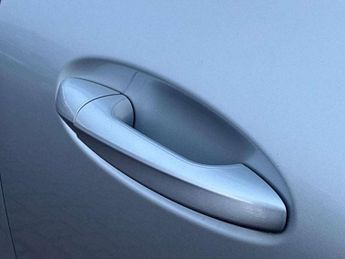 Mercedes-Benz EQA Eqa 250 140Kw Amg Line 66.5Kwh 5Dr Auto