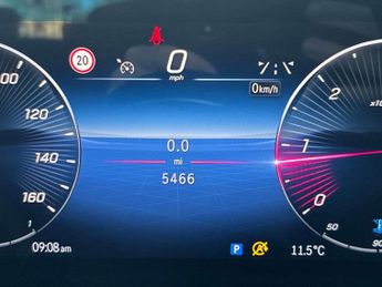 MERCEDES-BENZ GLA Gla 200D Sport Executive 5Dr Auto