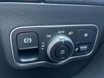 Mercedes-Benz GLA Gla 200D Sport Executive 5Dr Auto