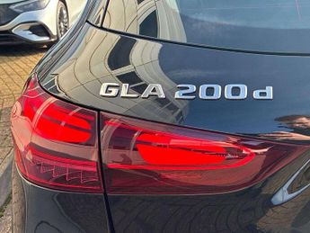 MERCEDES-BENZ GLA Gla 200D Sport Executive 5Dr Auto