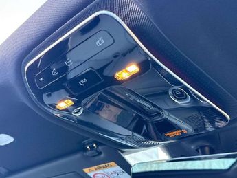 MERCEDES-BENZ GLC Glc 300D 4Matic Amg Line Premium 5Dr 9G-Tronic