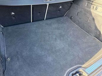 MERCEDES-BENZ GLC Glc 300D 4Matic Amg Line Premium 5Dr 9G-Tronic