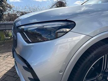 MERCEDES-BENZ GLC Glc 300 4Matic Amg Line Premium 5Dr 9G-Tronic