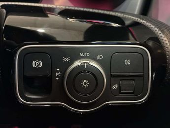 Mercedes-Benz CLA Cla 180 Amg Line Executive 5Dr Tip Auto