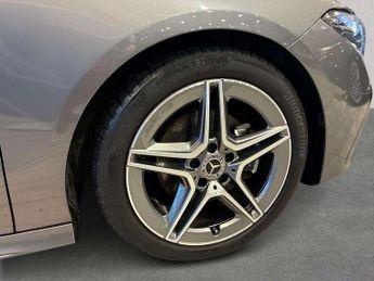 Mercedes-Benz CLA Cla 180 Amg Line Executive 5Dr Tip Auto