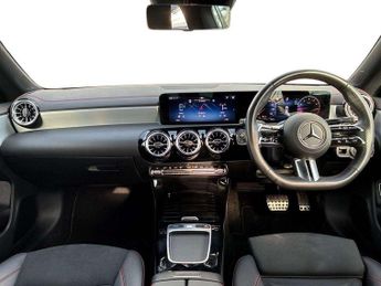 MERCEDES-BENZ CLA Cla 200 Amg Line Premium 5Dr Tip Auto