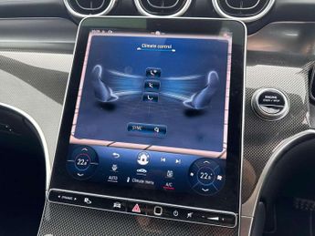 MERCEDES-BENZ GLC Glc 300 4Matic Amg Line Premium 5Dr 9G-Tronic