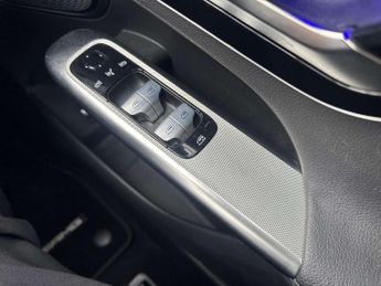 MERCEDES-BENZ GLC Glc 300 4Matic Amg Line Premium 5Dr 9G-Tronic