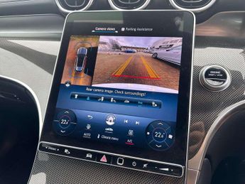 MERCEDES-BENZ GLC Glc 300 4Matic Amg Line Premium 5Dr 9G-Tronic