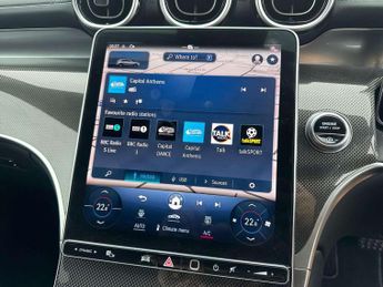 MERCEDES-BENZ GLC Glc 300 4Matic Amg Line Premium 5Dr 9G-Tronic