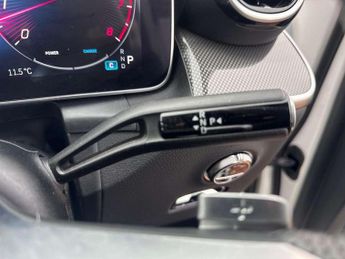 MERCEDES-BENZ GLC Glc 300 4Matic Amg Line Premium 5Dr 9G-Tronic