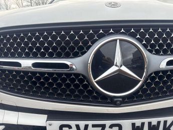 MERCEDES-BENZ GLC Glc 300 4Matic Amg Line Premium 5Dr 9G-Tronic