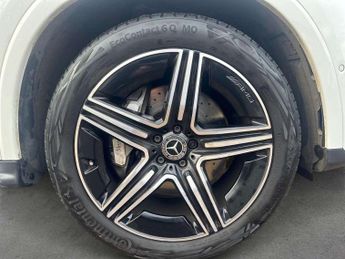 MERCEDES-BENZ GLC Glc 300 4Matic Amg Line Premium 5Dr 9G-Tronic