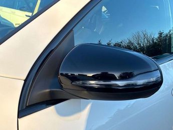 MERCEDES-BENZ EQA Eqa 250+ 140Kw Urban Edition 70.5Kwh 5Dr Auto