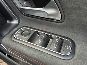 MERCEDES-BENZ CLA Cla 200 Amg Line Executive 5Dr Tip Auto