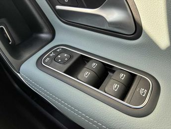 MERCEDES-BENZ CLA Cla 250E Amg Line Premium 5Dr Tip Auto