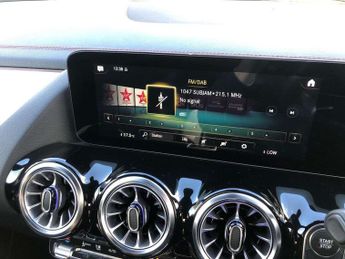 Mercedes-Benz EQA Eqa 250 140Kw Amg Line 66.5Kwh 5Dr Auto