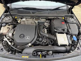 Mercedes-Benz A CLASS A200 Amg Line 5Dr Auto