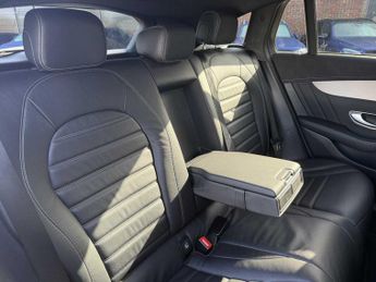 Mercedes-Benz EQC Eqc 400 300Kw Amg Line Edition 80Kwh 5Dr Auto