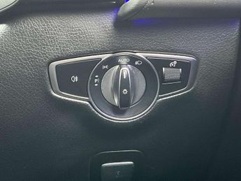 Mercedes-Benz EQC Eqc 400 300Kw Amg Line 80Kwh 5Dr Auto