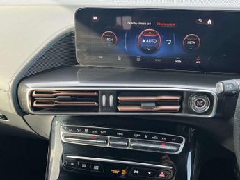 Mercedes-Benz EQC Eqc 400 300Kw Amg Line Edition 80Kwh 5Dr Auto