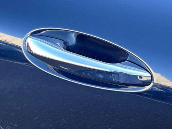 Mercedes-Benz EQC Eqc 400 300Kw Amg Line Premium Plus 80Kwh 5Dr Auto