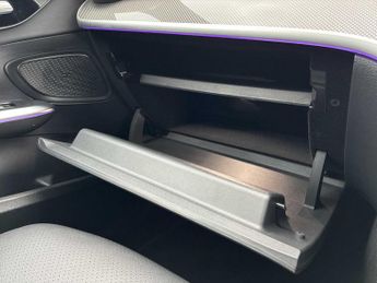 MERCEDES-BENZ C CLASS C200 Amg Line 4Dr 9G-Tronic