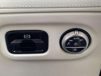 MERCEDES-BENZ EQE Eqe 350 4Matic 215Kw Amg Line Prem+ 89Kwh 5Dr Auto