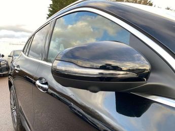 MERCEDES-BENZ GLA Gla 220D 4Matic Amg Line Premium Plus 5Dr Auto