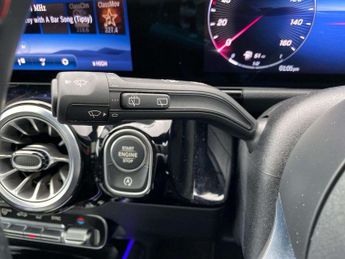 MERCEDES-BENZ GLA Gla 220D 4Matic Amg Line Premium Plus 5Dr Auto