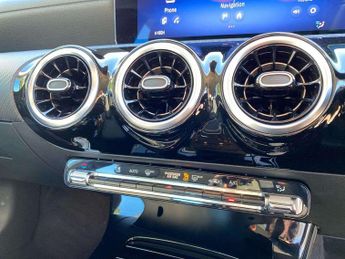 MERCEDES-BENZ CLA Cla 180 Sport Edition 4Dr Tip Auto