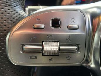 MERCEDES-BENZ EQC Eqc 400 300Kw Amg Line Edition 80Kwh 5Dr Auto